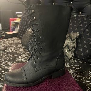 Black Lace Up Combat Boot - Size 10
